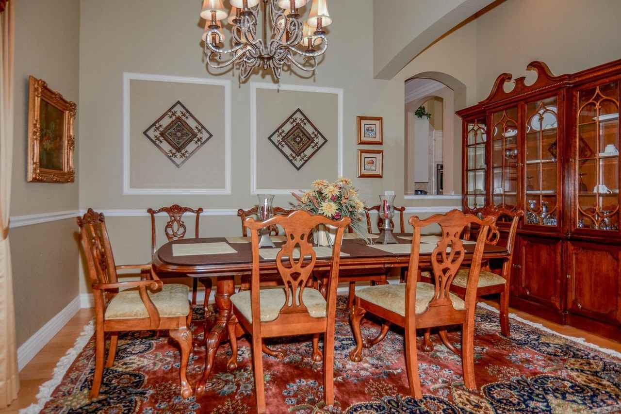 4676 Manderly Dr - Photo 6 of 50