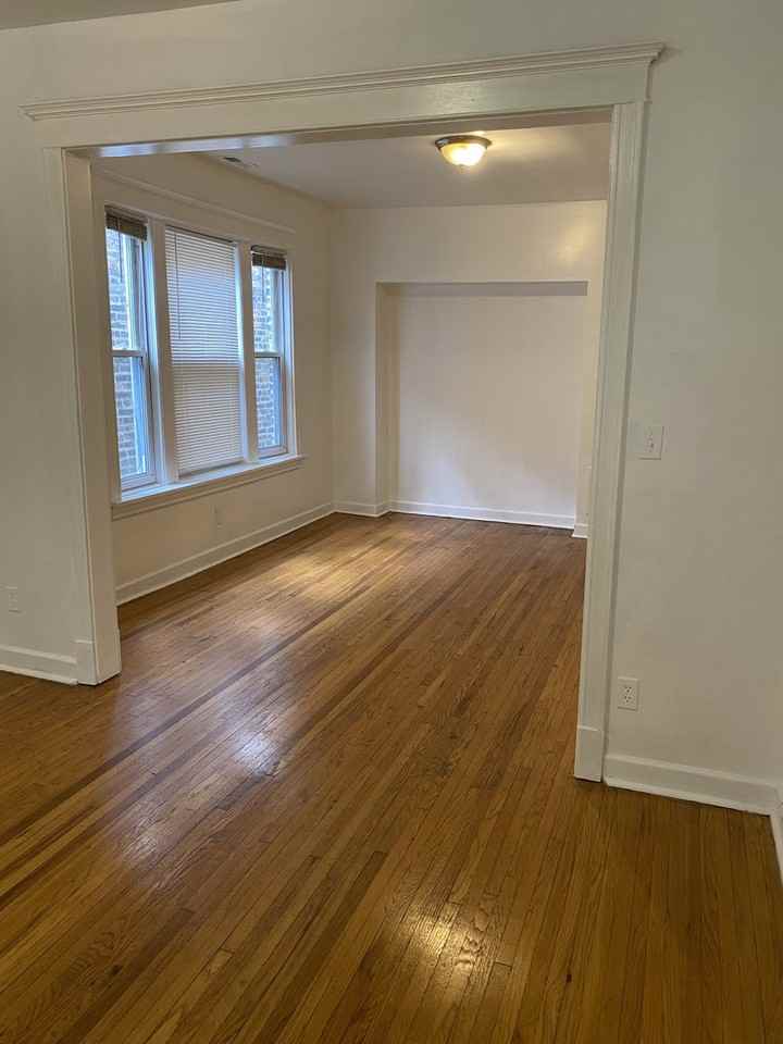 632 N Central Park Ave Unit 2 - Photo 2 of 8