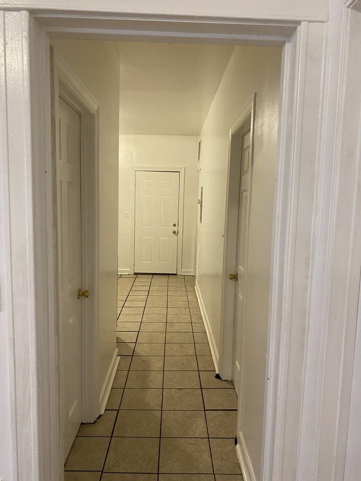 632 N Central Park Ave Unit 2 - Photo 6 of 8