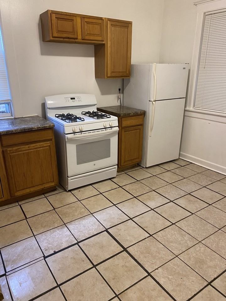 632 N Central Park Ave Unit 2 - Photo 7 of 8