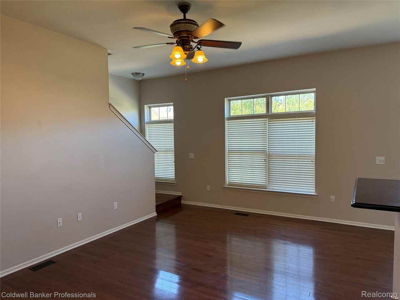 39792 Rockcrest Cir - Photo 4 of 23