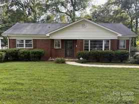 4034 Leeds Dr - Photo 1 of 1