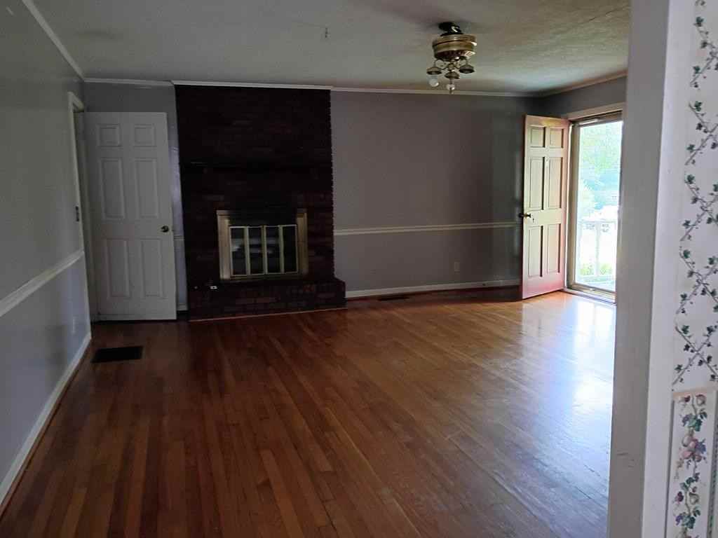 260 Cochran Rd - Photo 4 of 24