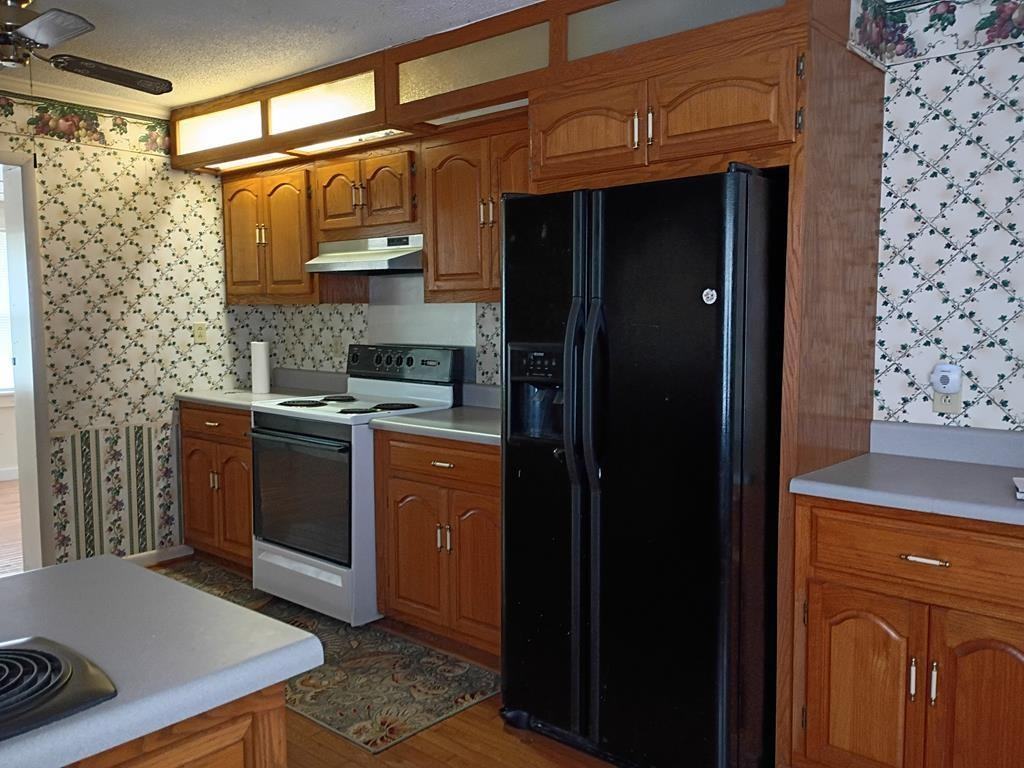 260 Cochran Rd - Photo 6 of 24