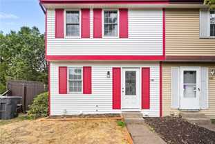 222 Parkwood Dr - Photo 1 of 1