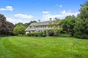 featured image of 11 Clovelly Rd