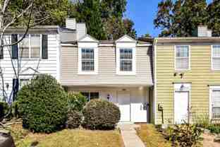 5729 Wells Cir - Photo 1 of 1