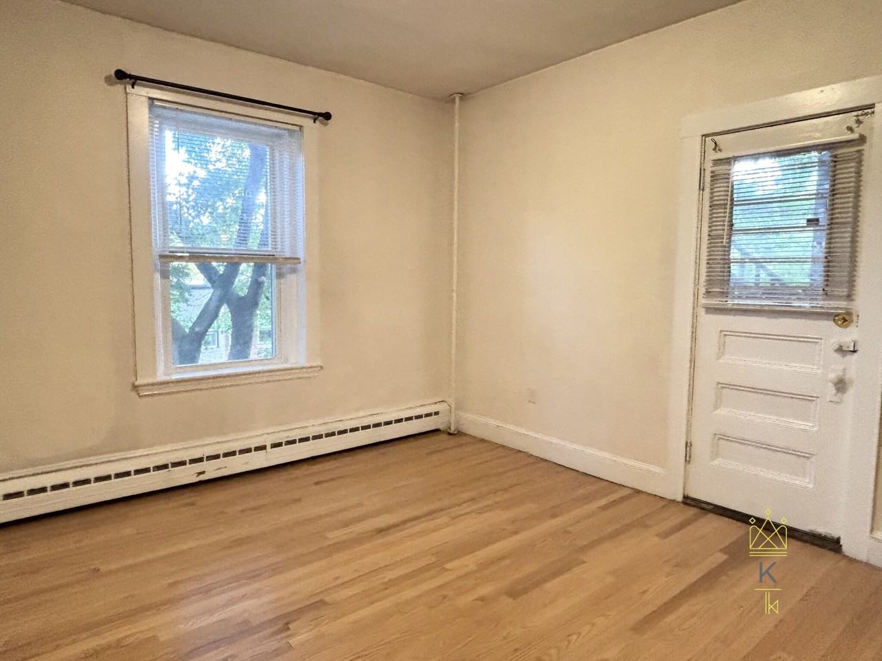 181 Winthrop Rd #3 - Photo 5 of 10