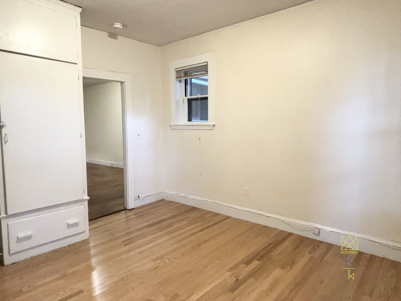 181 Winthrop Rd #3 - Photo 6 of 10