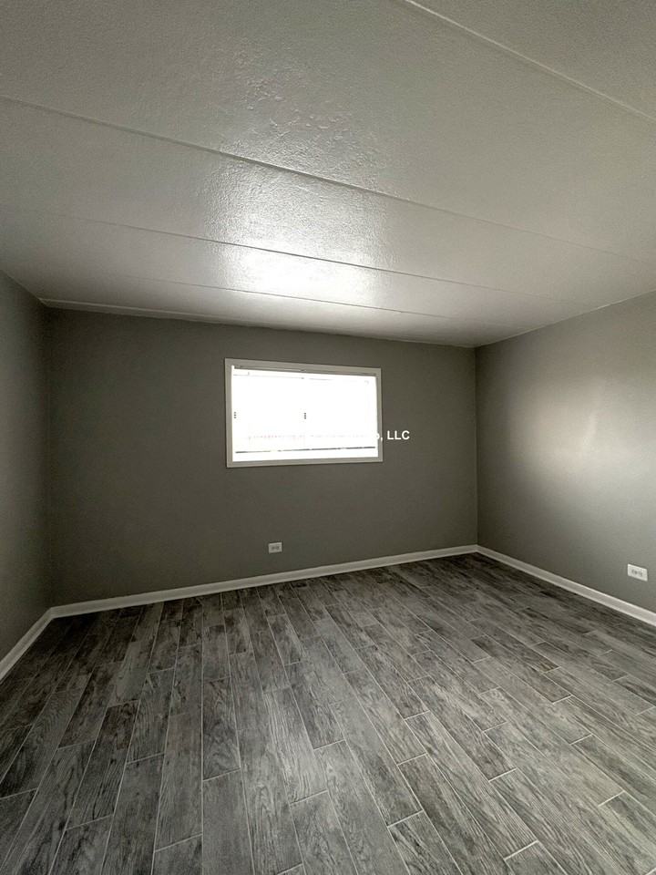 1408 Carol St #2BB - Photo 6 of 13