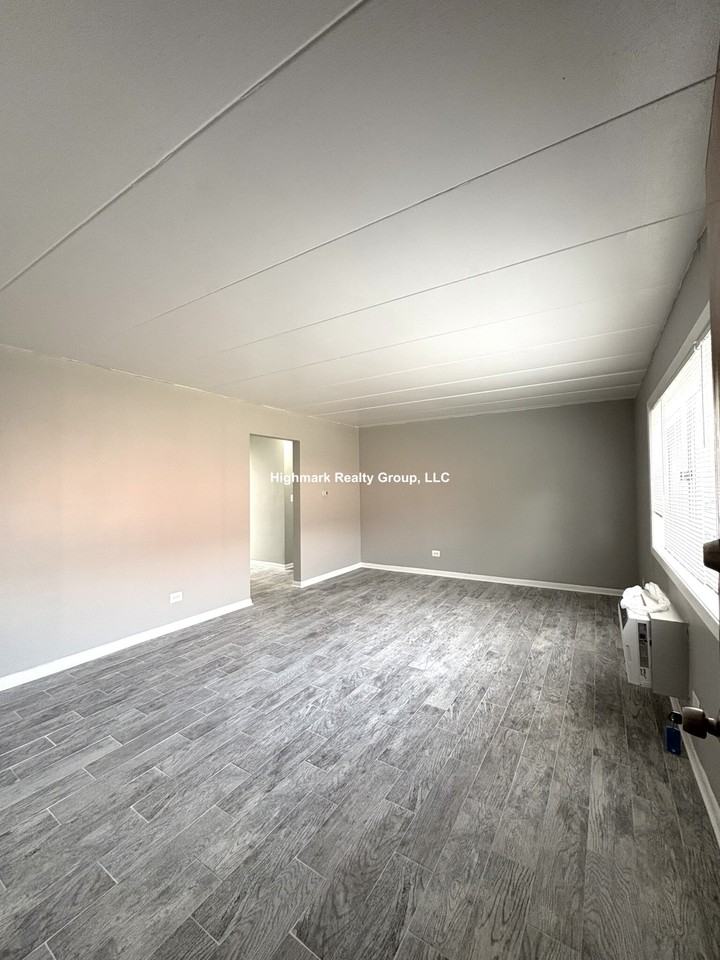 1400 Carol St #1A - Photo 2 of 14