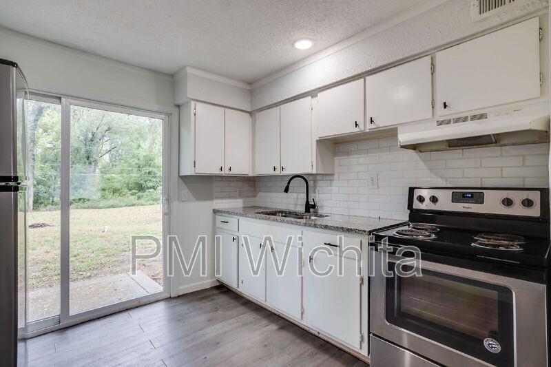 420 W Mahoney Dr - Photo 6 of 12