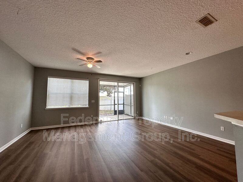 3730 3730 - Photo 6 of 18