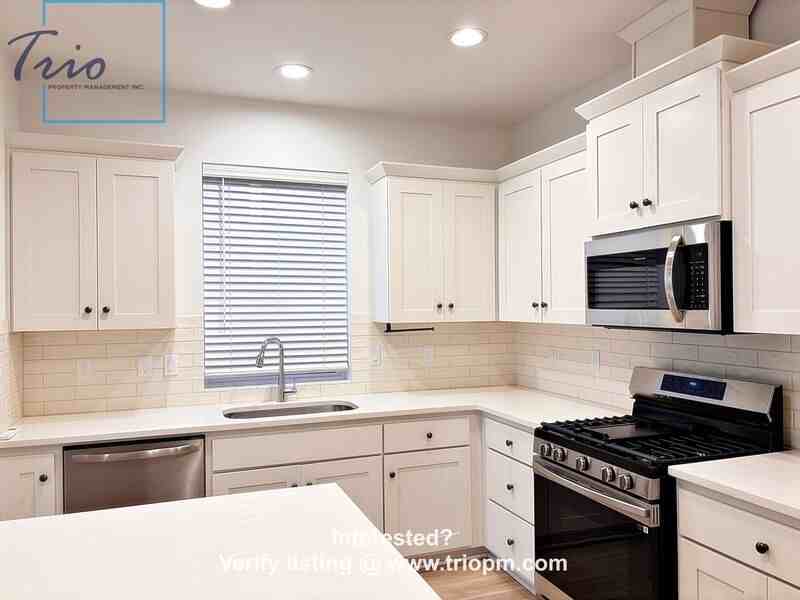 2442 Brackenfern Rd - Photo 3 of 27