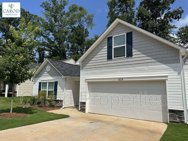 1229 Amberlight Cir - Photo 4 of 33