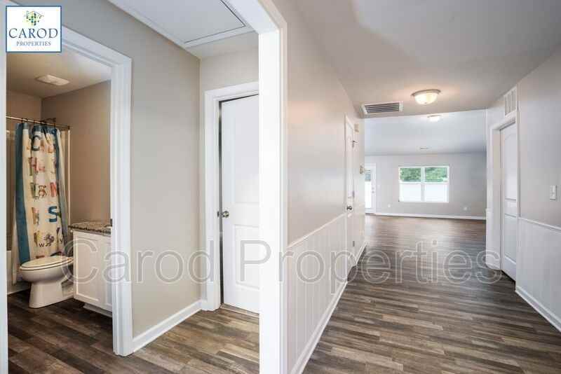 1229 Amberlight Cir - Photo 5 of 33
