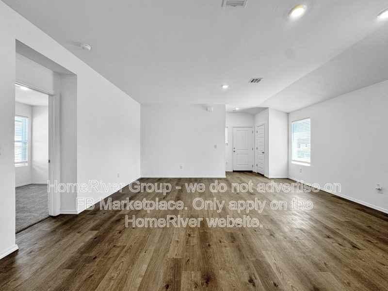 1407 Colt Dr - Photo 3 of 22