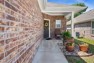 134 Blue Bird Ln - Photo 1 of 1