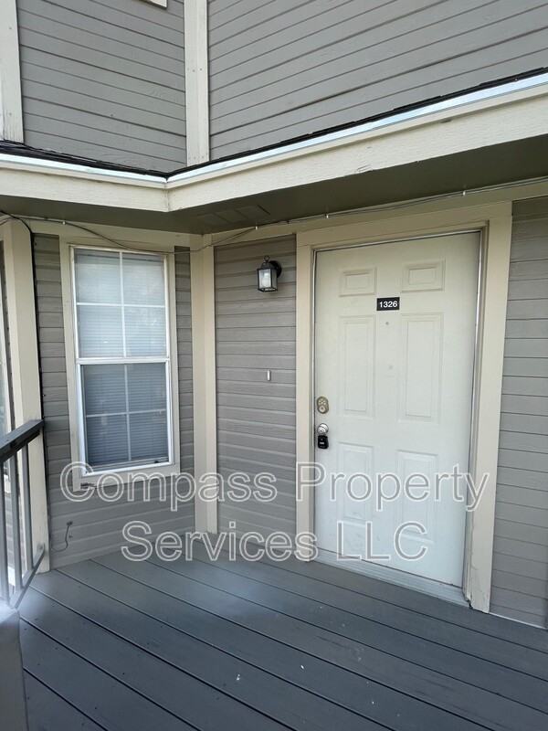 1326 Park Ave - Photo 3 of 17