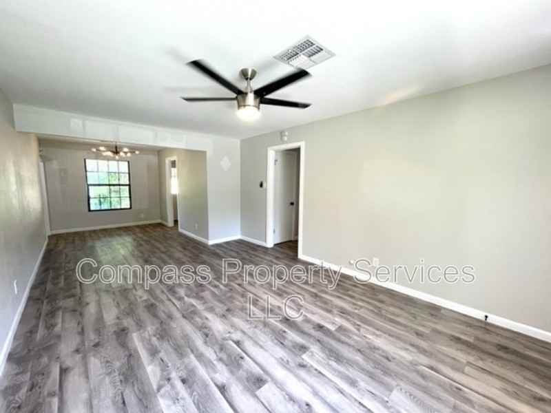 2321 Glendale Dr - Photo 5 of 27