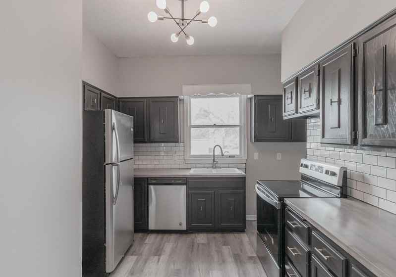 1141 N 29th St - Photo 4 of 17