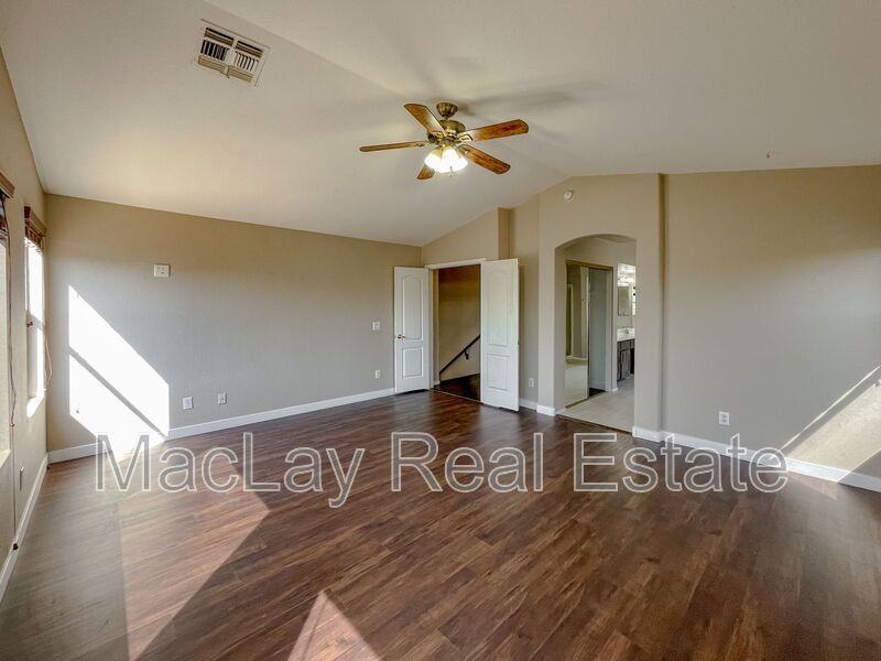 1615 West Enfield Way - Photo 7 of 37