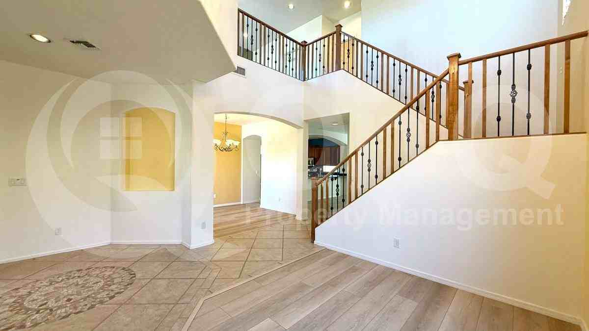 2131 E Yellowstone Pl - Photo 3 of 10