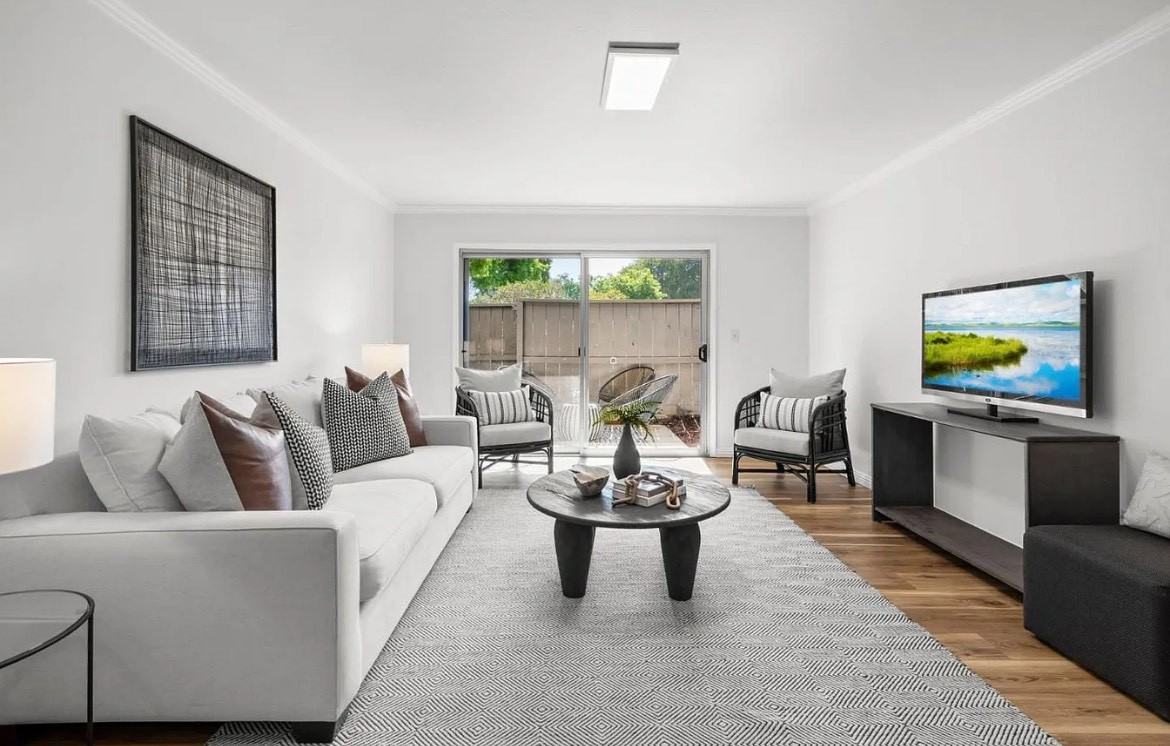 1760 Halford Ave - Photo 3 of 13