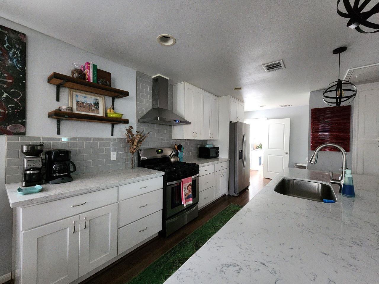 5516 Chapman Street - Photo 2 of 20