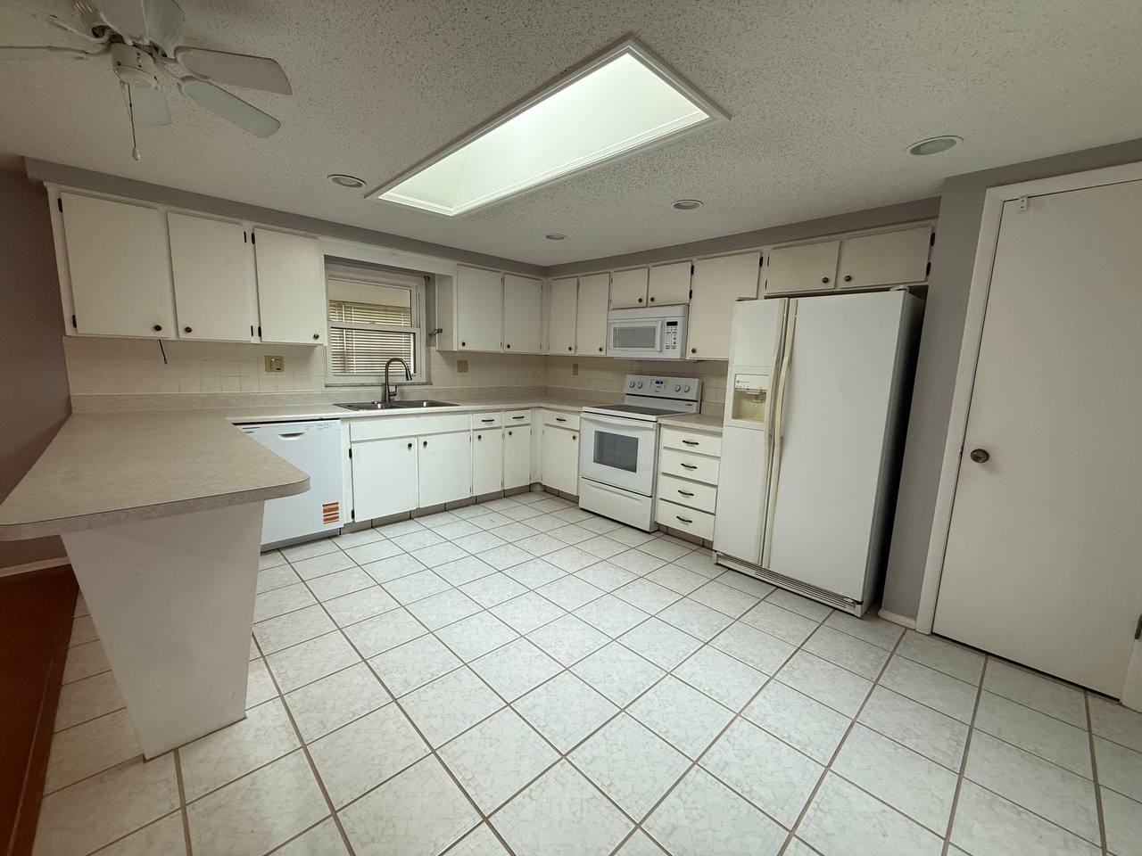 6124 18th St - Photo 5 of 20