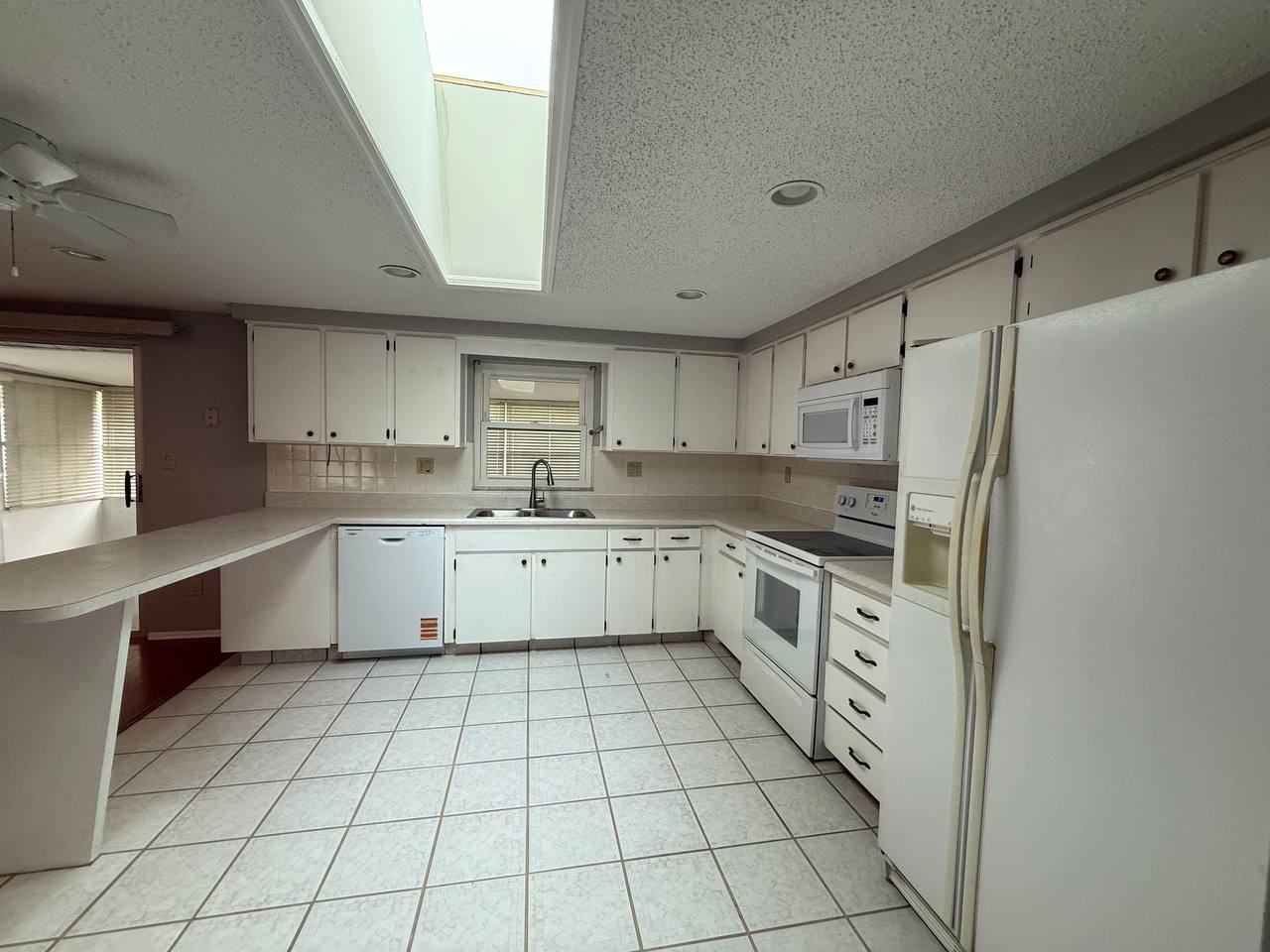 6124 18th St - Photo 6 of 20