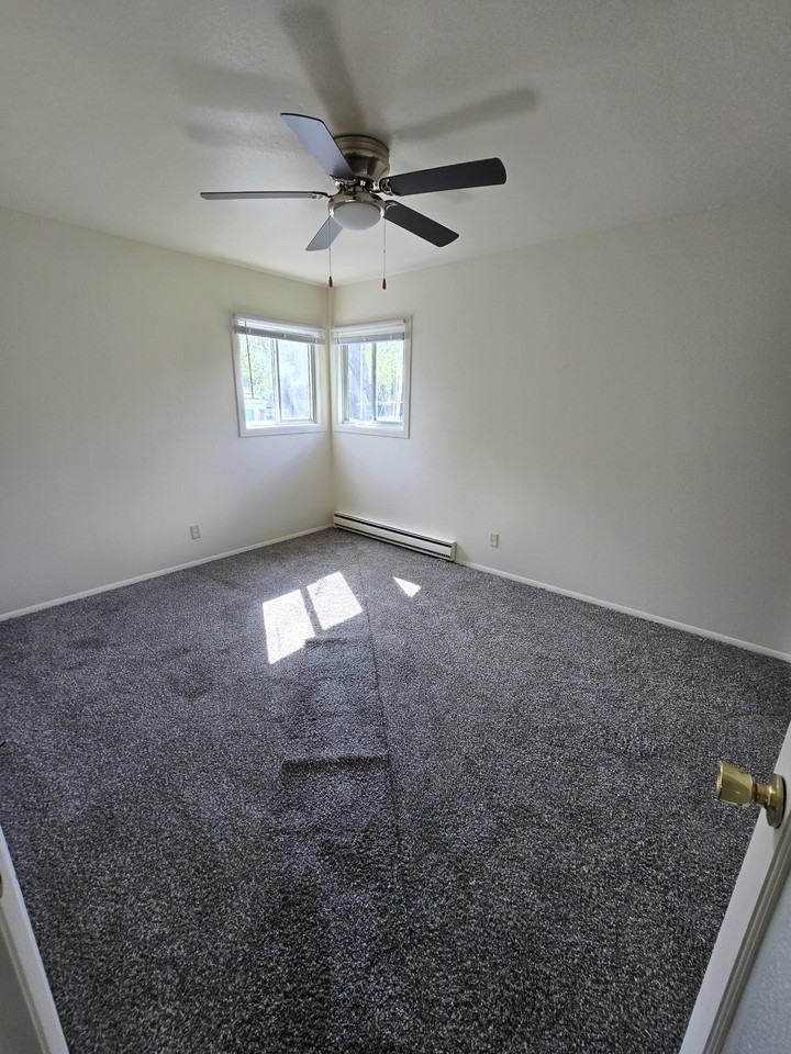 51569 Country Ct - Photo 6 of 8