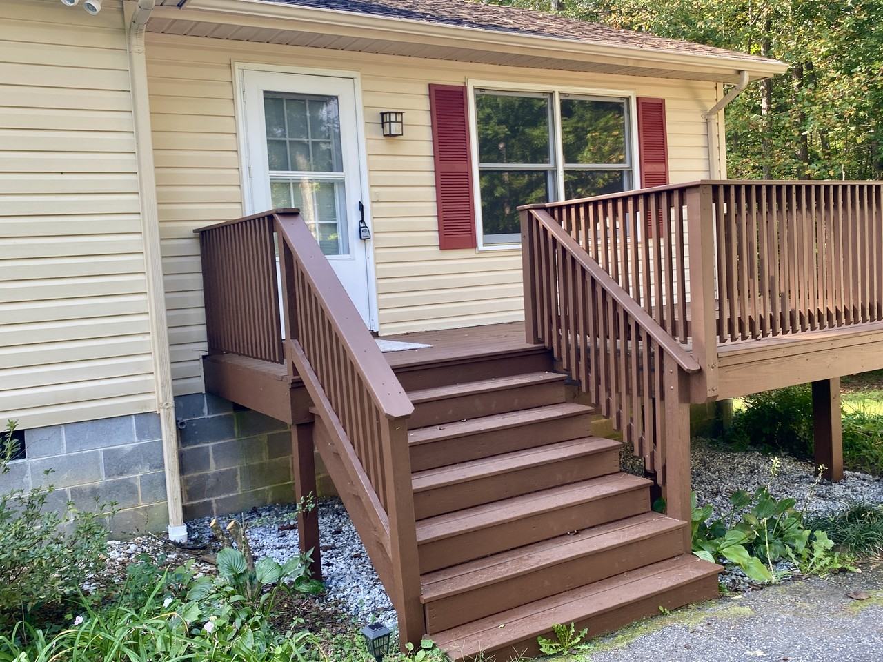 3909 Stream Dr - Photo 2 of 50