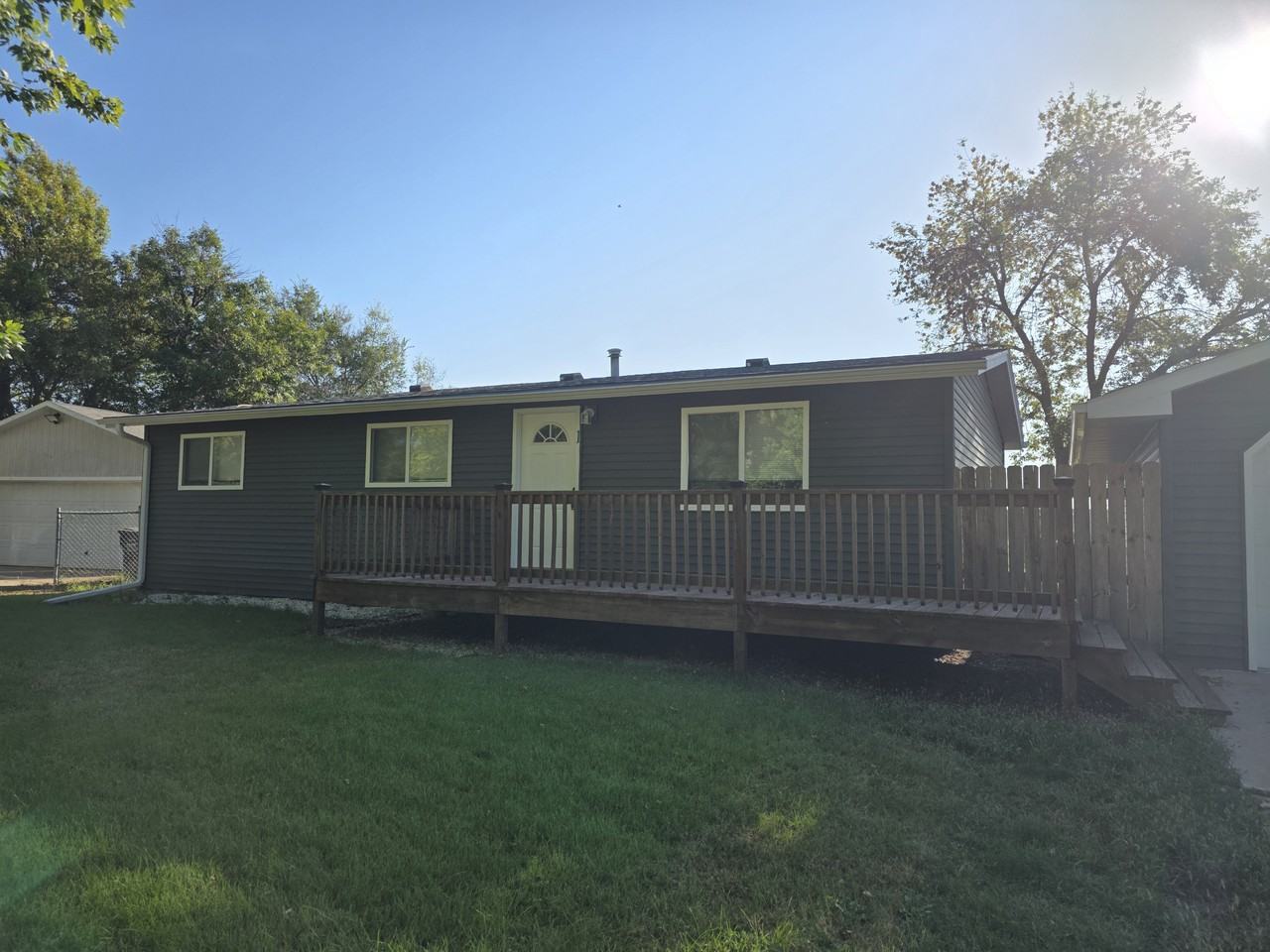 1 Bancroft Ct - Photo 2 of 15