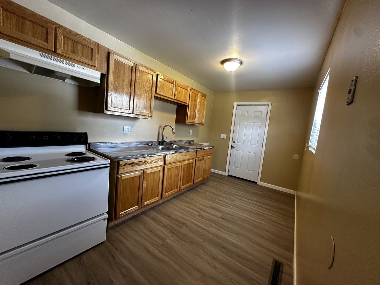 2993 Southfield Dr - Photo 2 of 22