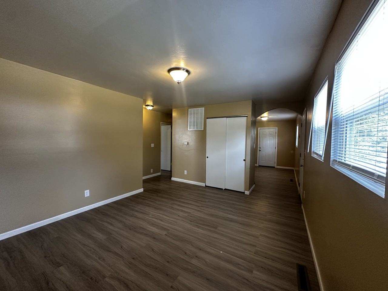 2993 Southfield Dr - Photo 7 of 22