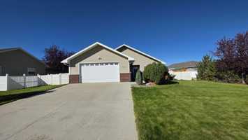 featured image of 913 34th St