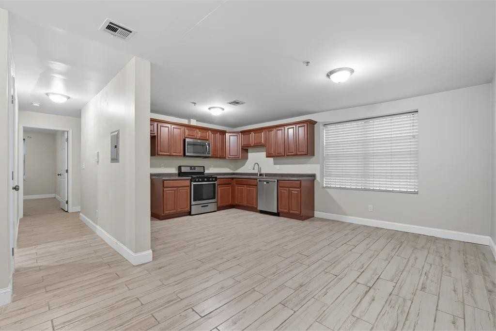 280 S 20th St #1 - Photo 2 of 15