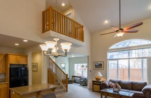 featured image of 1076 Ne Parkview Ct #NA