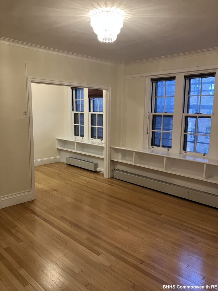 988 Memorial Drive #389 - Photo 4 of 15