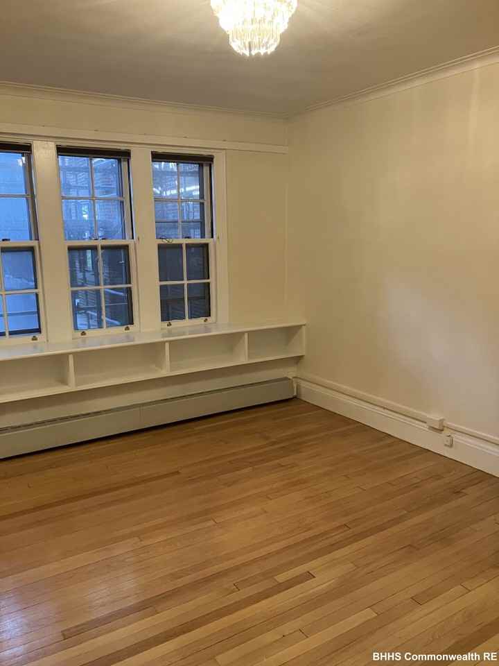 988 Memorial Drive #389 - Photo 5 of 15