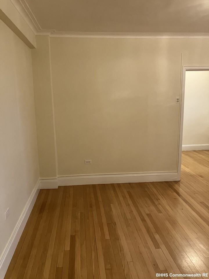 988 Memorial Drive #389 - Photo 6 of 15