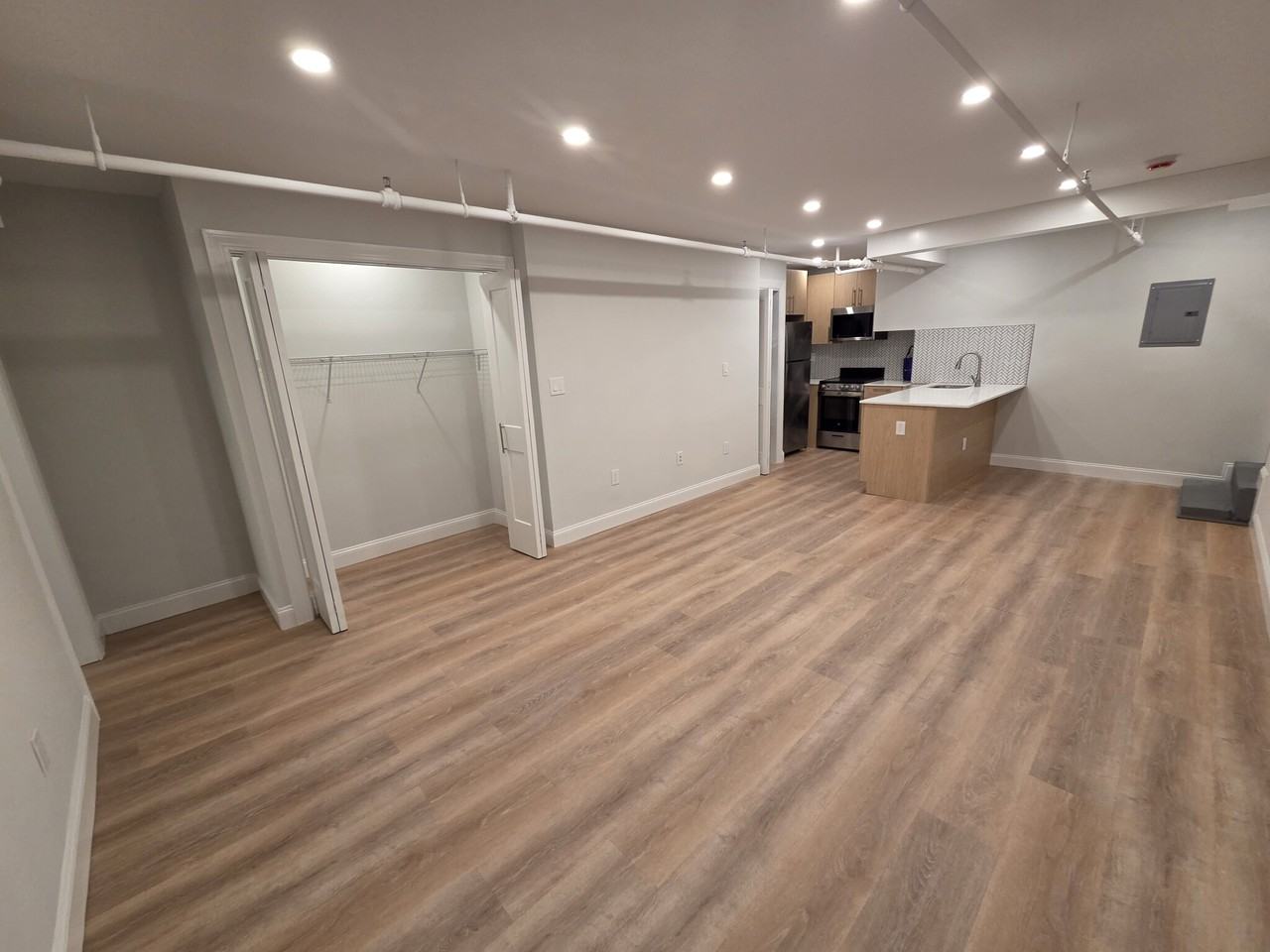 Joy St #B - Photo 2 of 10