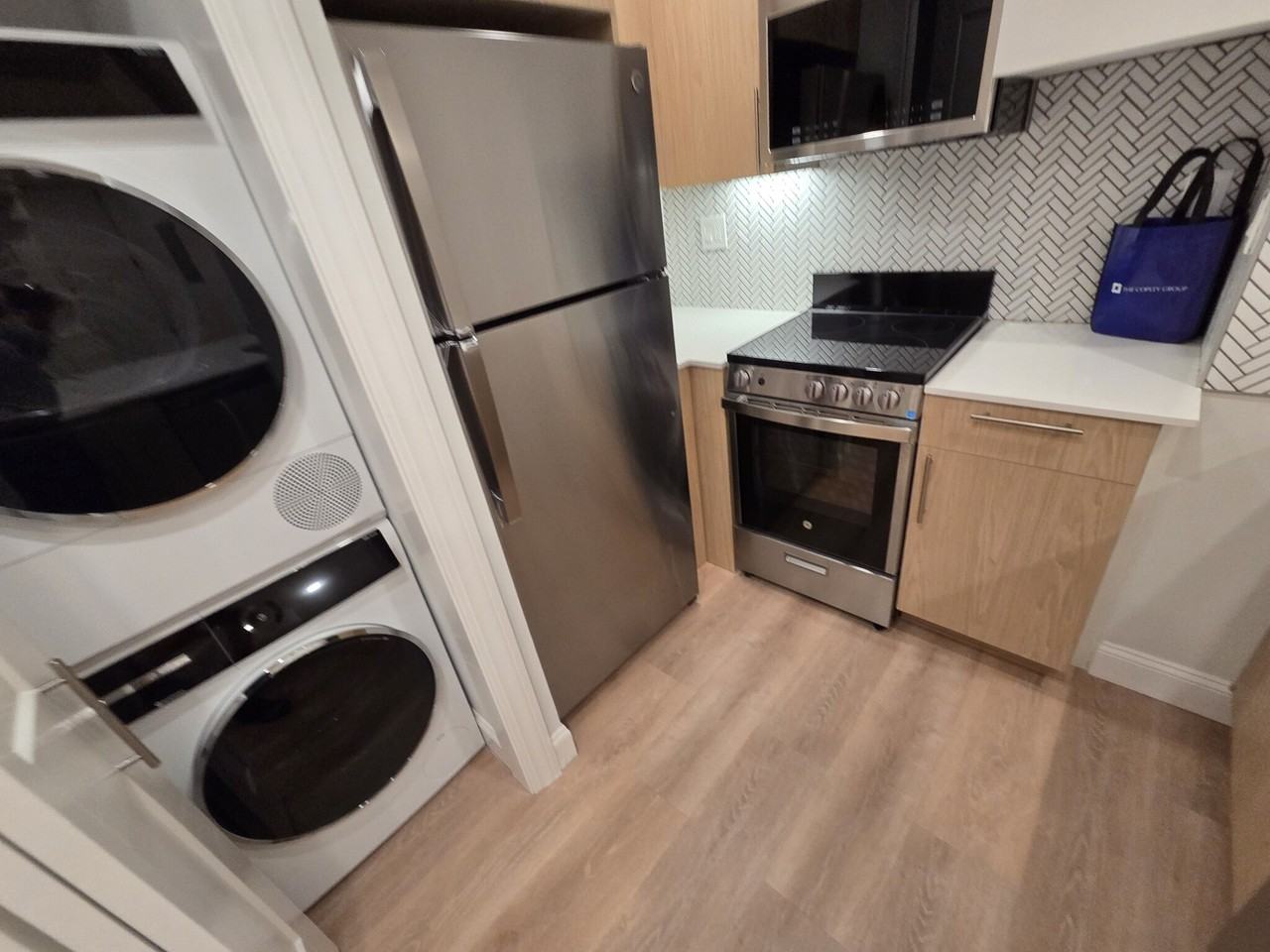 Joy St #B - Photo 3 of 10