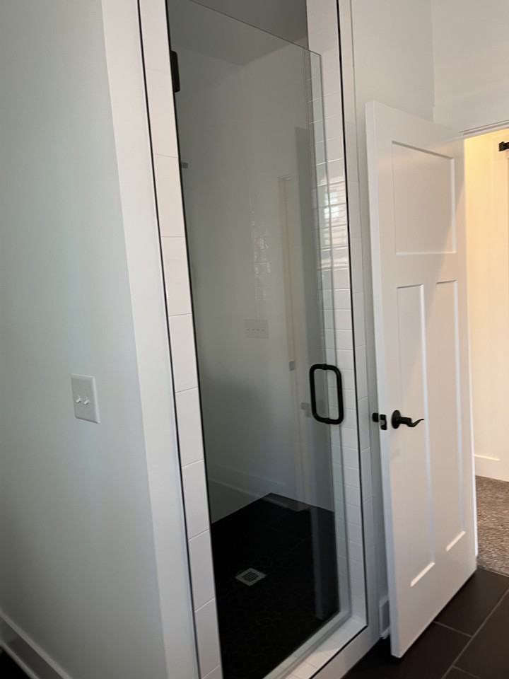 924B Caruthers Ave #B - Photo 3 of 48