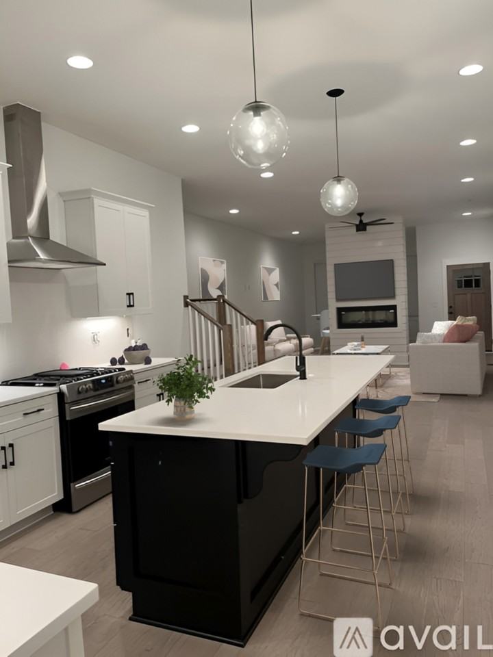 924B Caruthers Ave #B - Photo 6 of 48