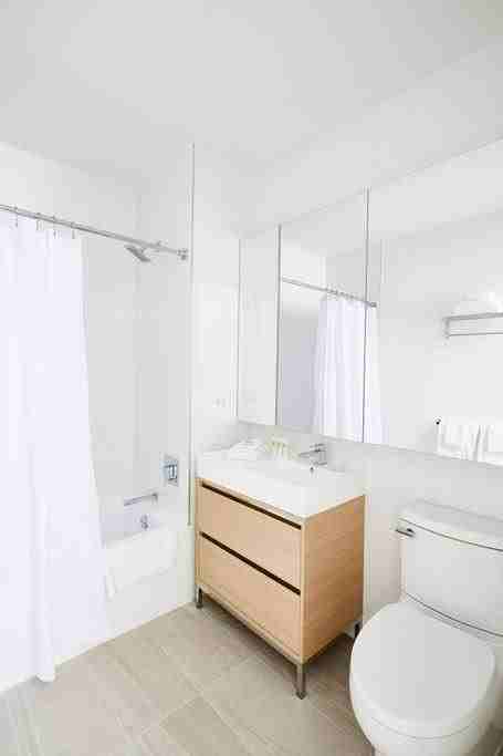 W 38th St #2013 - Photo 4 of 9