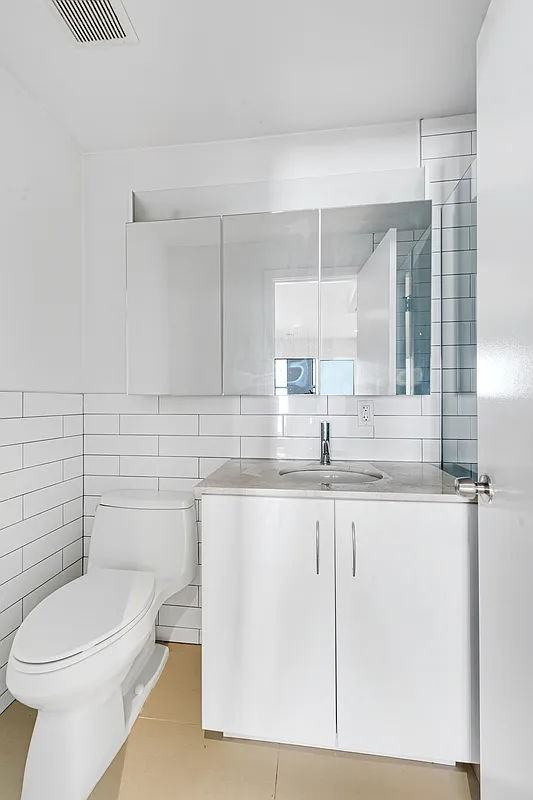 163 Ludlow St #4D - Photo 5 of 7