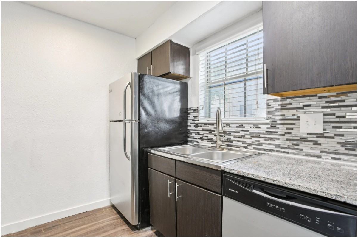 Town Creek Dr & Shore District Dr #03-208 - Photo 3 of 7