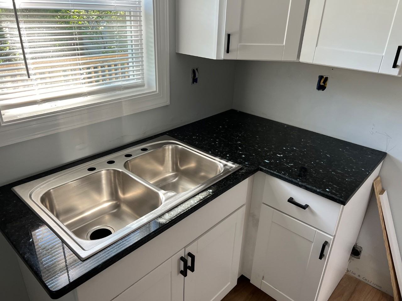 2617 Dundeen St - Photo 5 of 13